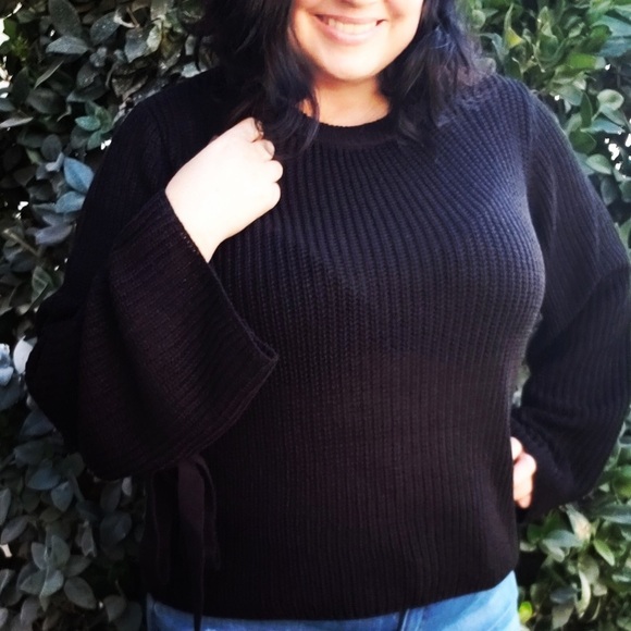 Loose Knit Wrist Bow Sweater - Picture 1 of 2
